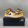 Nike Air Jordan 1 mid Taxi