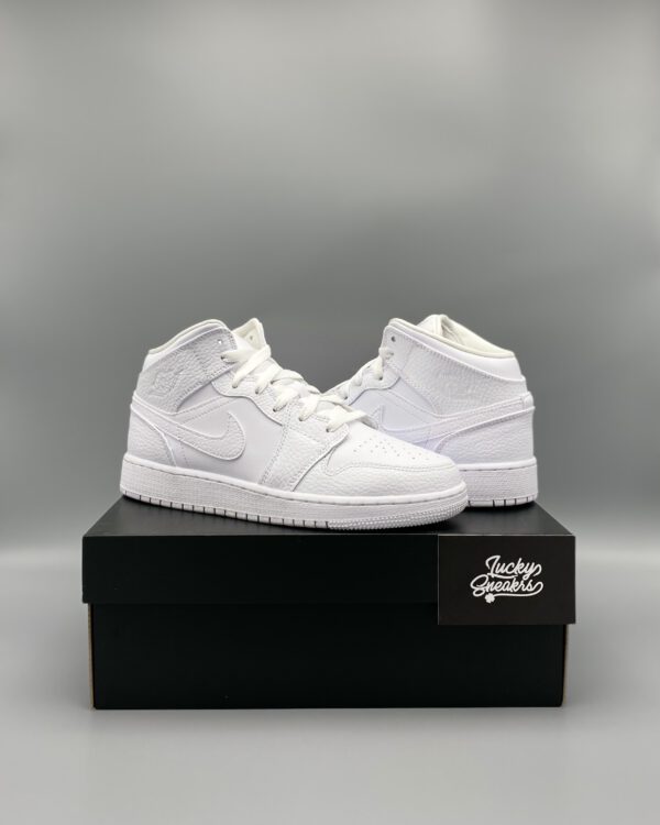 Nike Air Jordan 1 mid Triple White